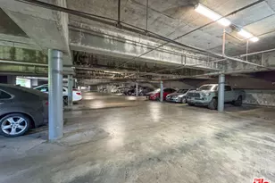 12830 Burbank Blvd, Valley Village, CA 91607 - Photo 32