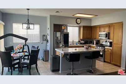 1751 W Avenue H5, Lancaster, CA 93534 - Photo 6