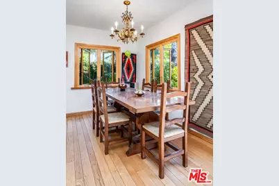 454 E Rustic Rd, Santa Monica, CA 90402 - Photo 10