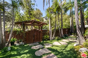 454 E Rustic Rd, Santa Monica, CA 90402 - Photo 1