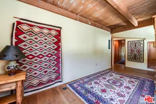 454 E Rustic Rd, Santa Monica, CA 90402 - Photo 24