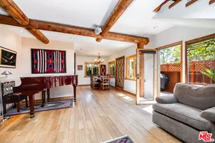 454 E Rustic Rd, Santa Monica, CA 90402 - Photo 8