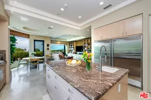 12145 Summit Ct, Beverly Hills, CA 90210 - Photo 26