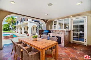 10655 Camarillo St, Toluca Lake, CA 91602 - Photo 12