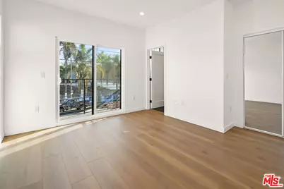 1733 S New Hampshire Ave, Los Angeles, CA 90006 - Photo 32