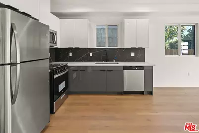 1733 S New Hampshire Ave, Los Angeles, CA 90006 - Photo 14