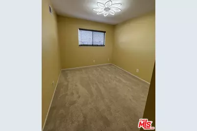 14456 Foothill Blvd #28, Sylmar, CA 91342 - Photo 42