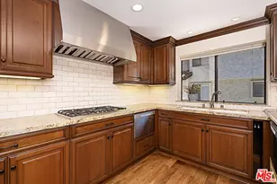 1476 Palisades Dr, Pacific Palisades, CA 90272 - Photo 14