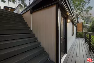 22263 Flanco Rd, Woodland Hills, CA 91364 - Photo 42