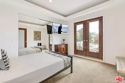 8827 Evanview Dr, Los Angeles, CA 90069 - Photo 34