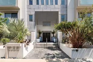 928 N Croft Ave, Los Angeles, CA 90069 - Photo 2