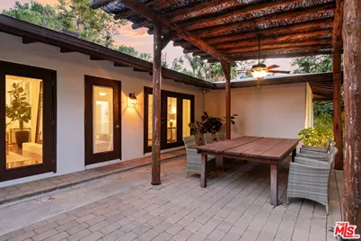 4745 Caritina Dr, Tarzana, CA 91356 - Photo 14