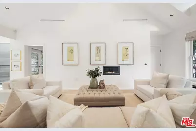 1012 2nd St #1, Santa Monica, CA 90403 - Photo 6