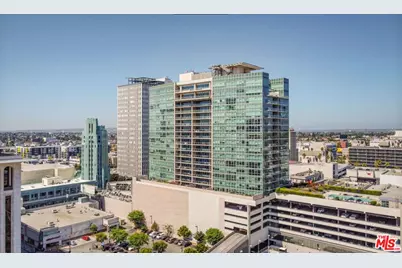 3785 Wilshire Blvd #1709, Los Angeles, CA 90010 - Photo 1