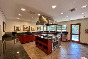 23777 Mulholland Hwy, Calabasas, CA 91302 - Photo 34