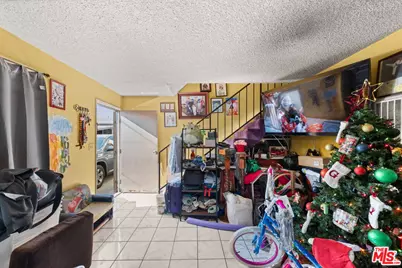 1114 S Kern Ave, Los Angeles, CA 90022 - Photo 28