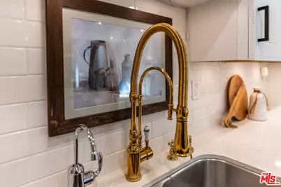 5901 Canterbury Dr #5, Culver City, CA 90230 - Photo 10