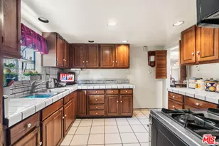 4822 Cimarron St, Los Angeles, CA 90062 - Photo 12