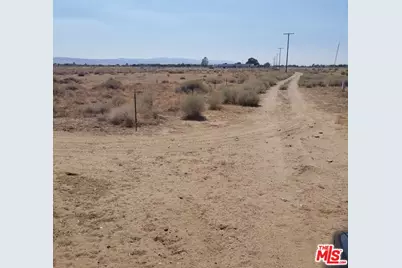 75 W Avenue D-12, Lancaster, CA 93536 - Photo 1