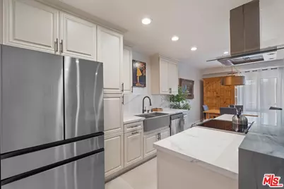 622 S Barrington Ave #206, Los Angeles, CA 90049 - Photo 6