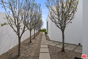 9265 Robin Dr, Los Angeles, CA 90069 - Photo 42