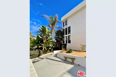 14 Mast St, Marina del Rey, CA 90292 - Photo 2