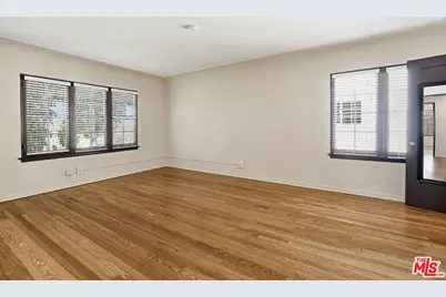 1557 S Sierra Bonita Ave, Los Angeles, CA 90019 - Photo 24