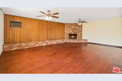 327 S Lincoln Pl, Monrovia, CA 91016 - Photo 4