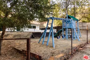 25620 Nebo Dr, Calabasas, CA 91302 - Photo 24