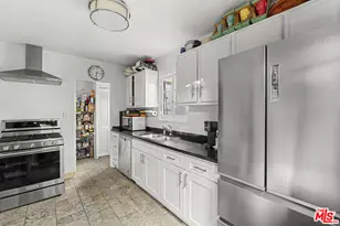 836 Hilldale Ave, West Hollywood, CA 90069 - Photo 10