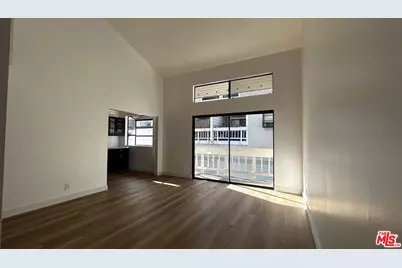 4660 Don Lorenzo Dr #B, Los Angeles, CA 90008 - Photo 18