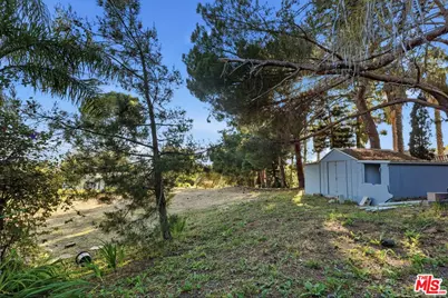 27555 Pacific Coast Hwy, Malibu, CA 90265 - Photo 38