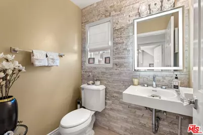 7282 Woodvale Ct, West Hills, CA 91307 - Photo 16