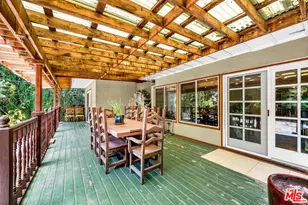 257 S Van Ness Ave, Los Angeles, CA 90004 - Photo 22