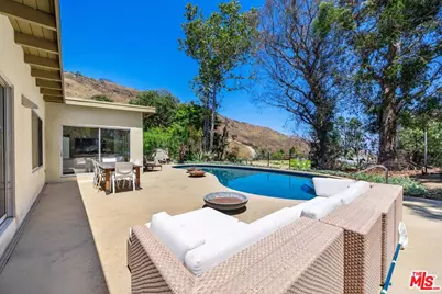 20556 Little Rock Way, Malibu, CA 90265 - Photo 44