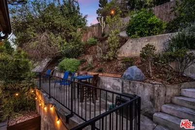 1948 Sunflower Ave, Los Angeles, CA 90039 - Photo 10