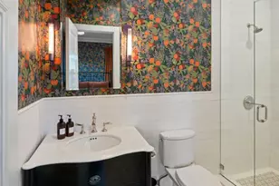 601 S Windsor Blvd, Los Angeles, CA 90005 - Photo 18