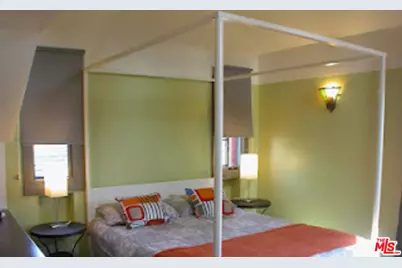 100 N Arden Blvd, Los Angeles, CA 90004 - Photo 32