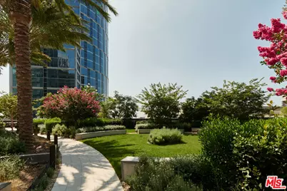 211 W Elm Ct #29A, Los Angeles, CA 90067 - Photo 22