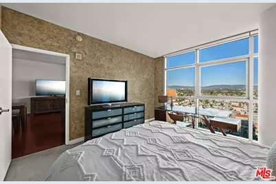 13700 Marina Pointe Dr #1007, Marina del Rey, CA 90292 - Photo 18