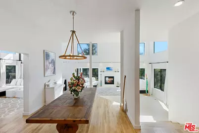 6649 Zumirez Dr, Malibu, CA 90265 - Photo 12