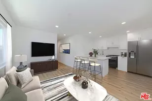 1105 E 103rd Pl, Los Angeles, CA 90002 - Photo 1