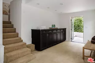 4189 Holly Knoll Dr, Los Angeles, CA 90027 - Photo 34