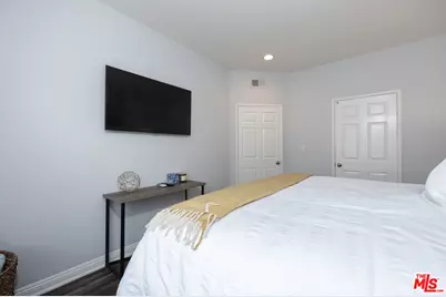14919 Dickens St #104, Sherman Oaks, CA 91403 - Photo 28