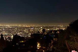 1545 Sunset Plaza Dr, Los Angeles, CA 90069 - Photo 28