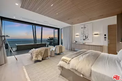 938 Palisades Beach Rd, Santa Monica, CA 90403 - Photo 44