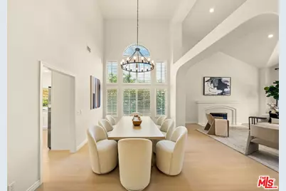 22248 Cairnloch St, Calabasas, CA 91302 - Photo 4