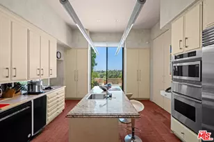 1255 Delresto Dr, Beverly Hills, CA 90210 - Photo 16