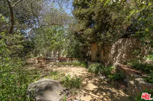 111 S Van Ness Ave, Los Angeles, CA 90004 - Photo 74