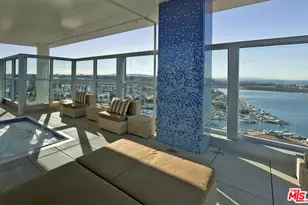 13700 Marina Pointe Dr, Venice, CA 90292 - Photo 36